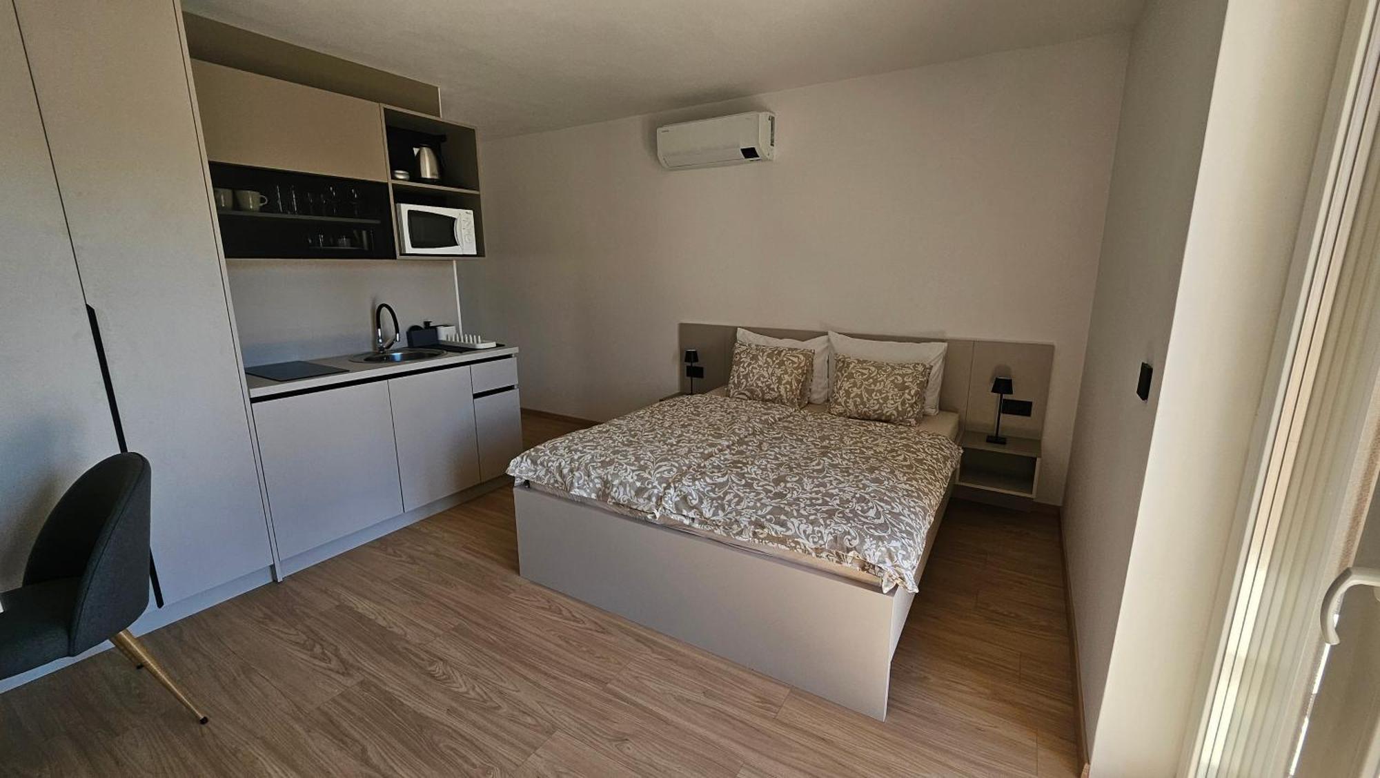 Richi Rooms & App Funtana Extérieur photo