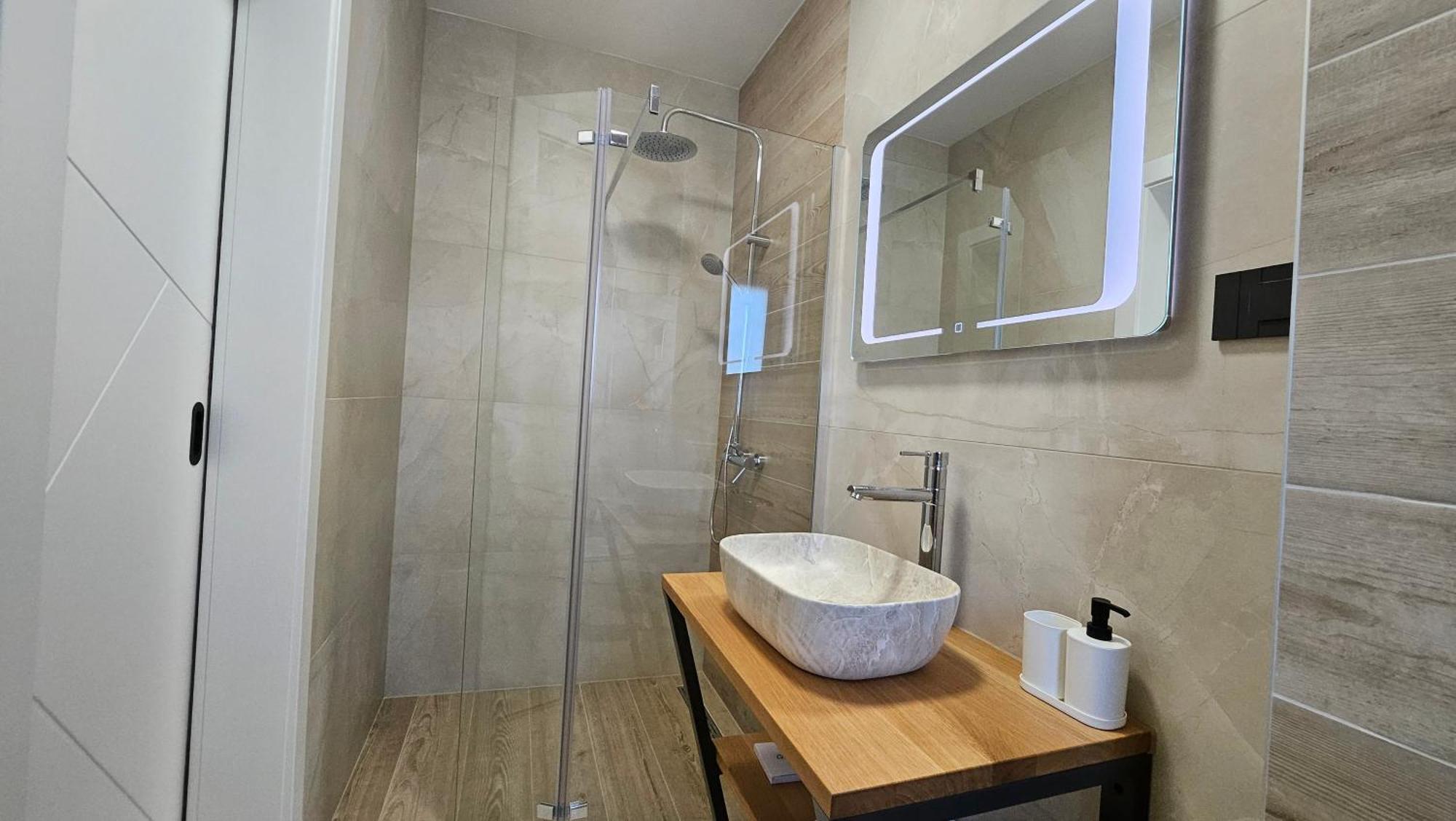 Richi Rooms & App Funtana Extérieur photo