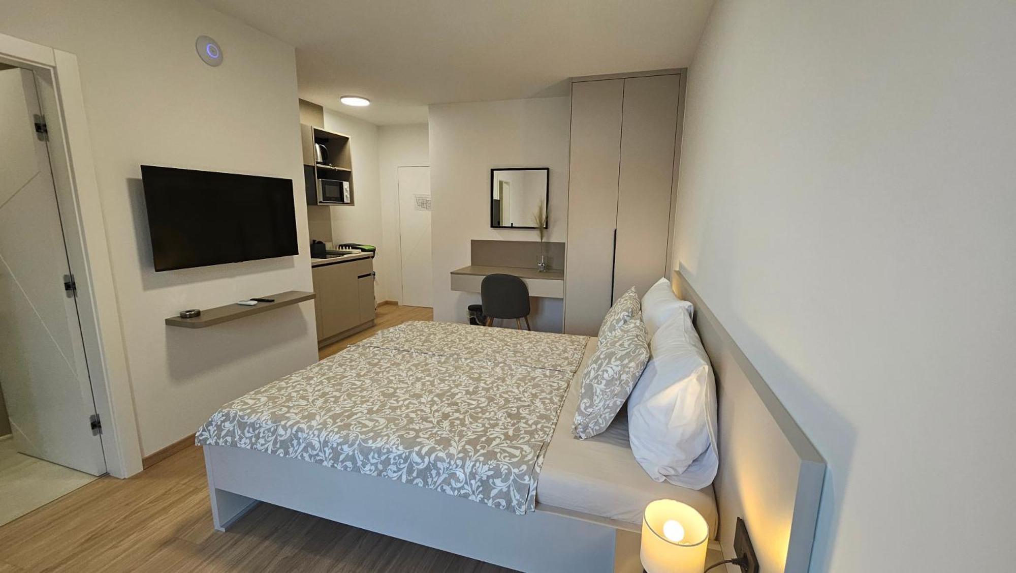 Richi Rooms & App Funtana Extérieur photo